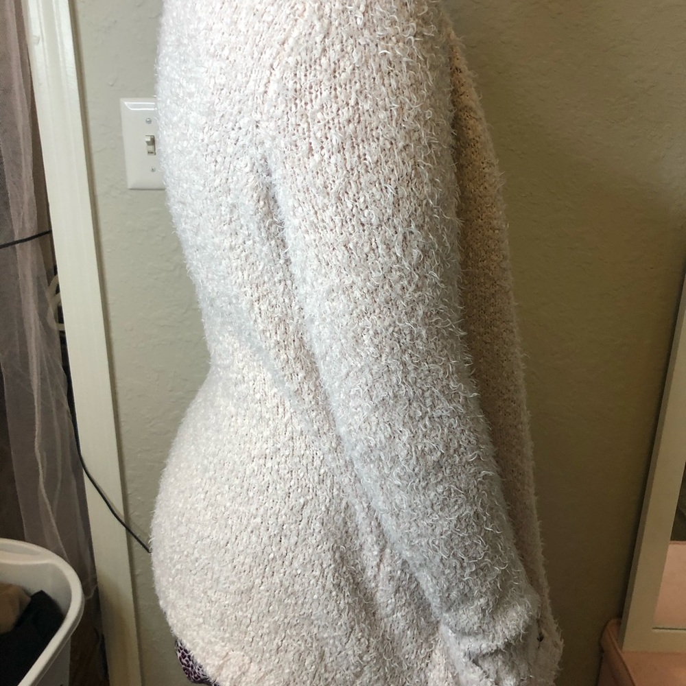 Sweater - Picture 3 of 3